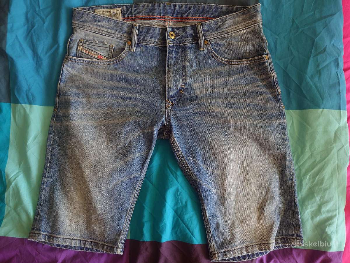 Vyriški džinsiniai šortai diesel.