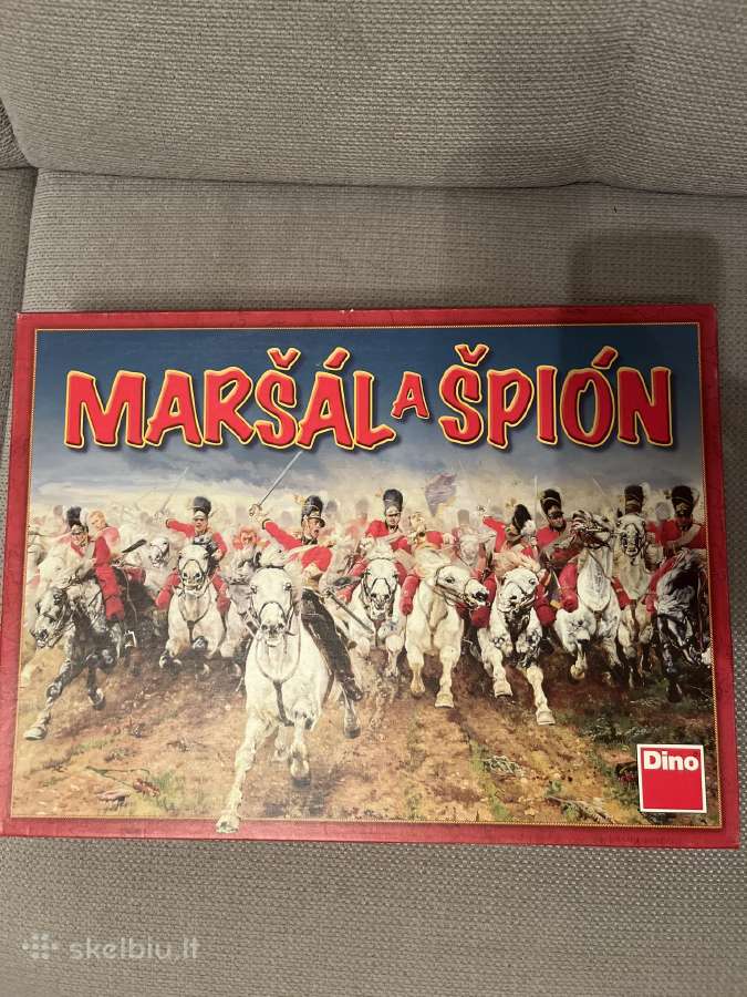 Stalo zaidimas Maršal a Špion