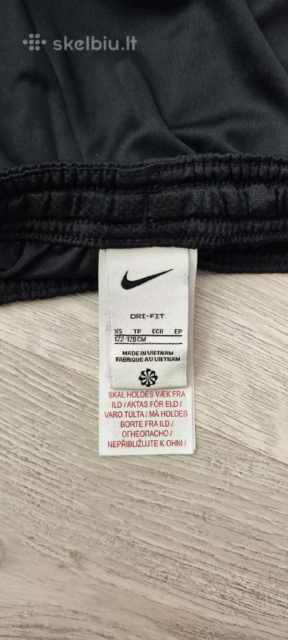Nike Šortai - nuotraukos Nr. 4
