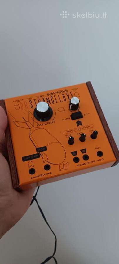 Analog Solutions Dr. Strangelove (Ring mod./lofi)