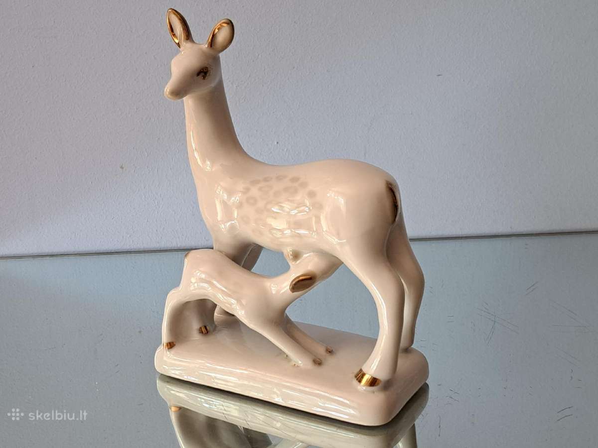 Polonje statulėlė,animalistika-elniai.