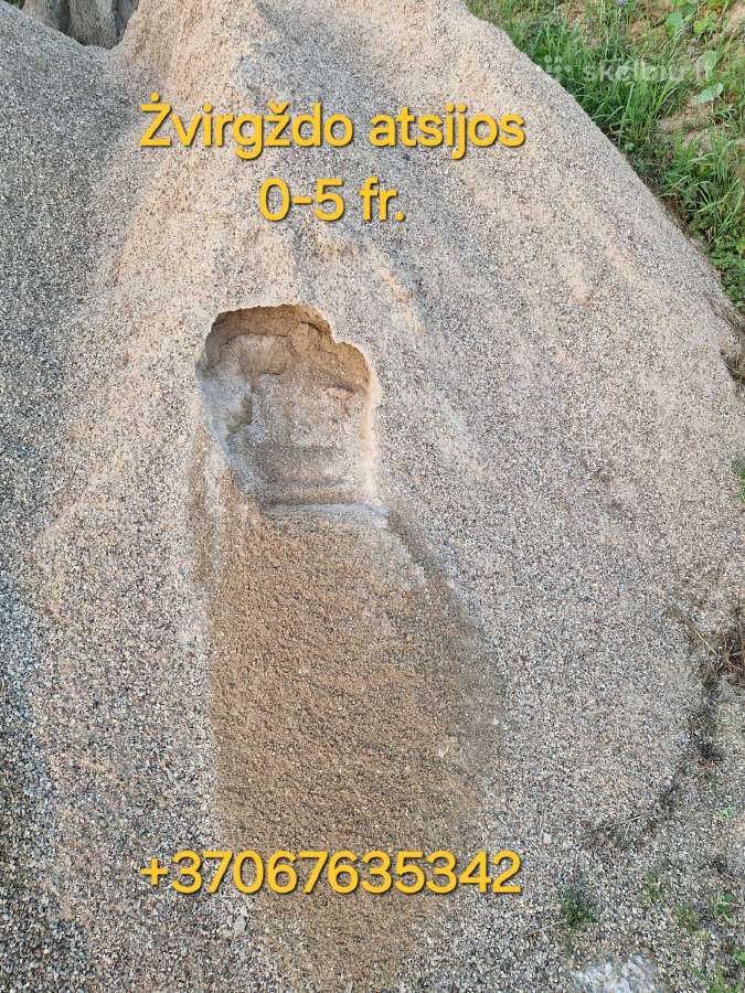 Zvyras, juodzemis, atsijos, betonas - nuotraukos Nr. 8