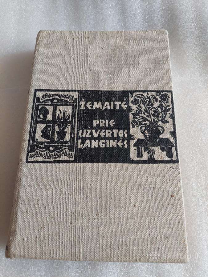 Prie užvertos langinės