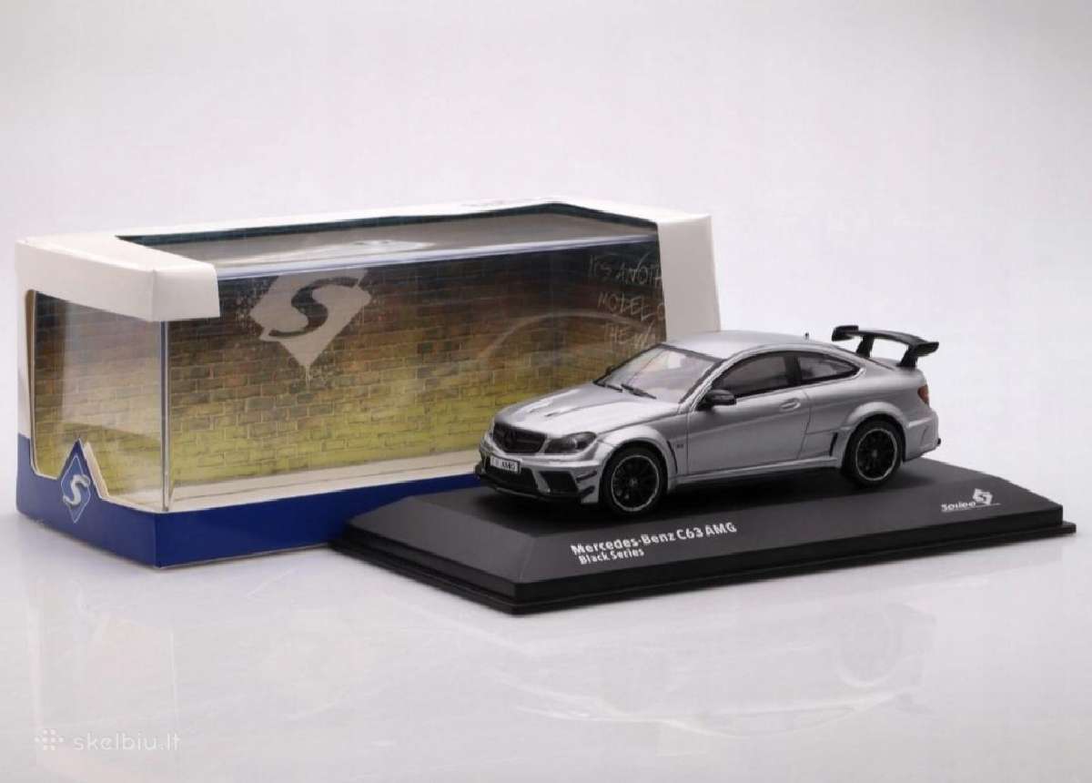 Mercedes-benz C63 Amg