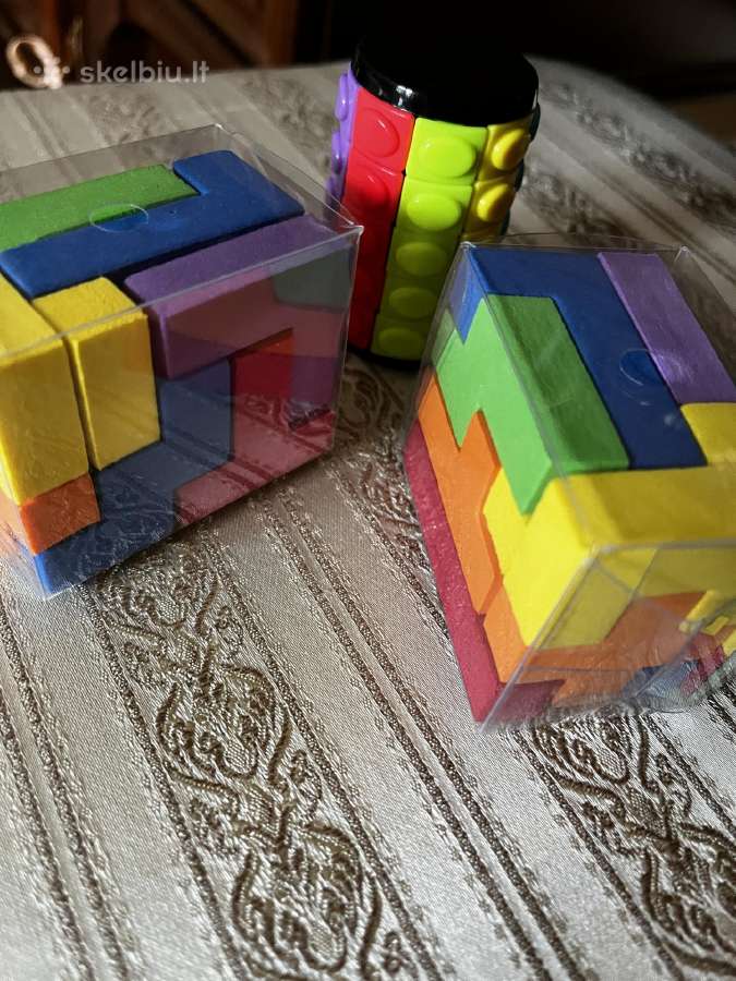 Lavinnamieji žaislai (kaladėlės, cilindras rubik)