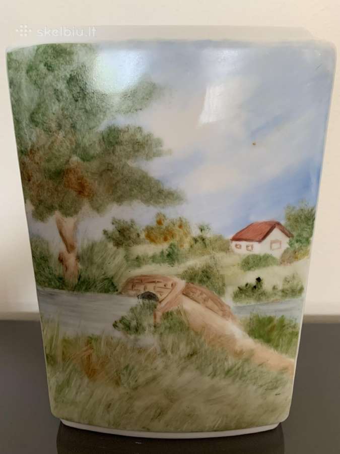 Vintaźinė porceliano vaza su pieštu peizažu - nuotraukos Nr. 2