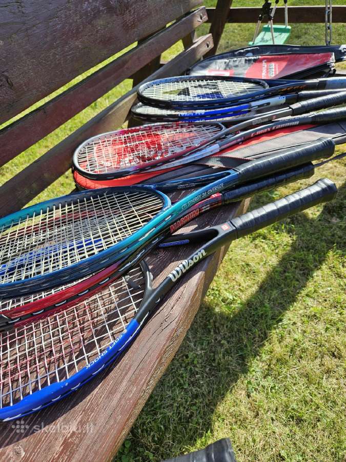 Lauko teniso raketes