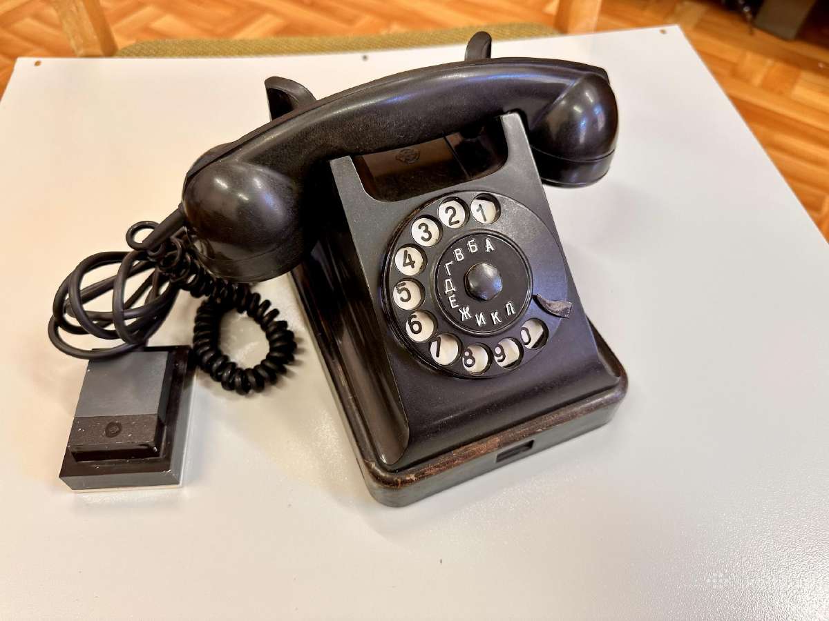 Telefono aparatas 1960 m.