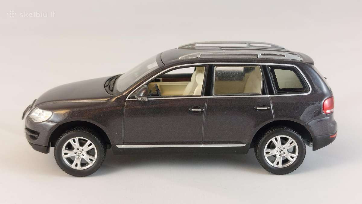 1/43 modeliukai VW Touareg Mk1 facelift - nuotraukos Nr. 2
