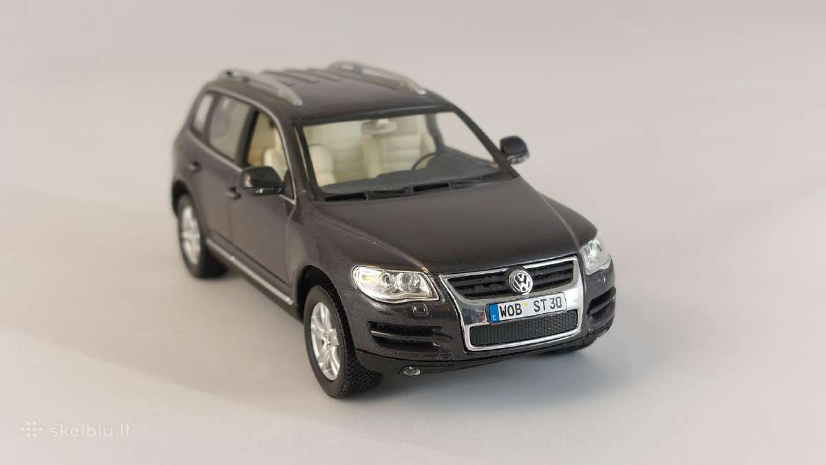 1/43 modeliukai VW Touareg Mk1 facelift - nuotraukos Nr. 3
