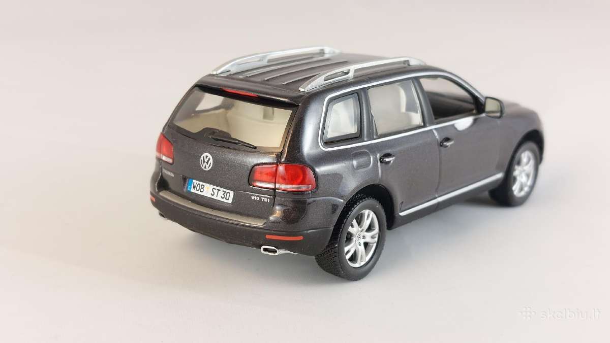 1/43 modeliukai VW Touareg Mk1 facelift - nuotraukos Nr. 4