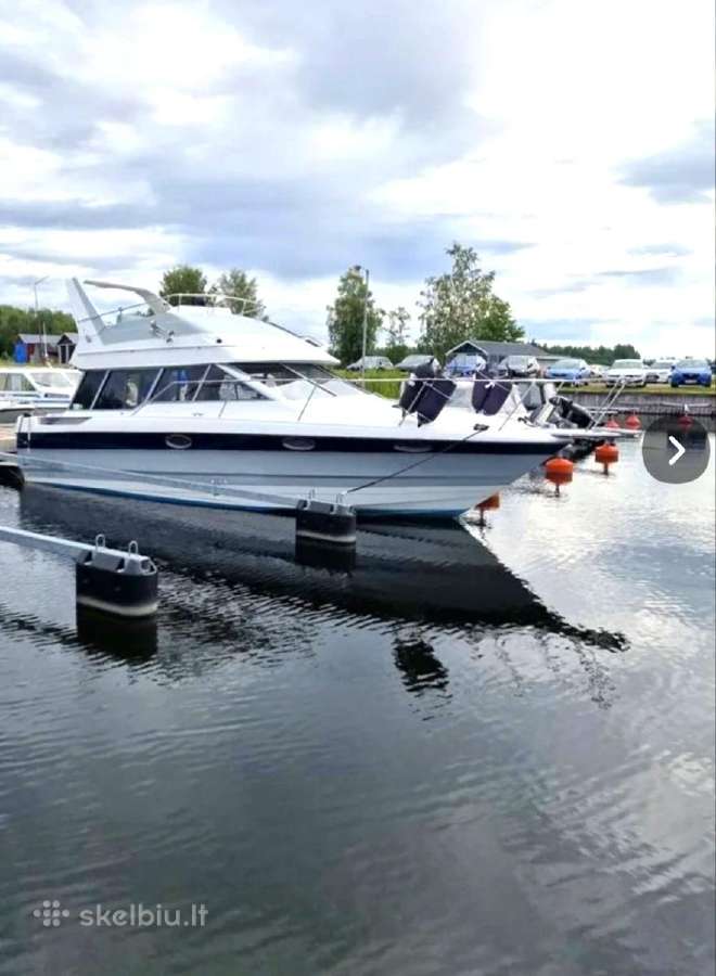 Parduodamas labai prižiūrėtas Bayliner 295