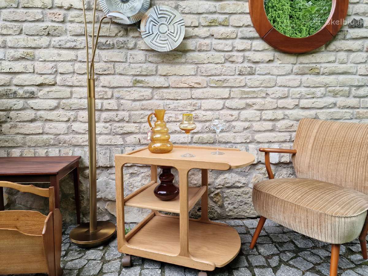 Vintažinis mid century ąžuol.serviravimo staliukas - nuotraukos Nr. 2