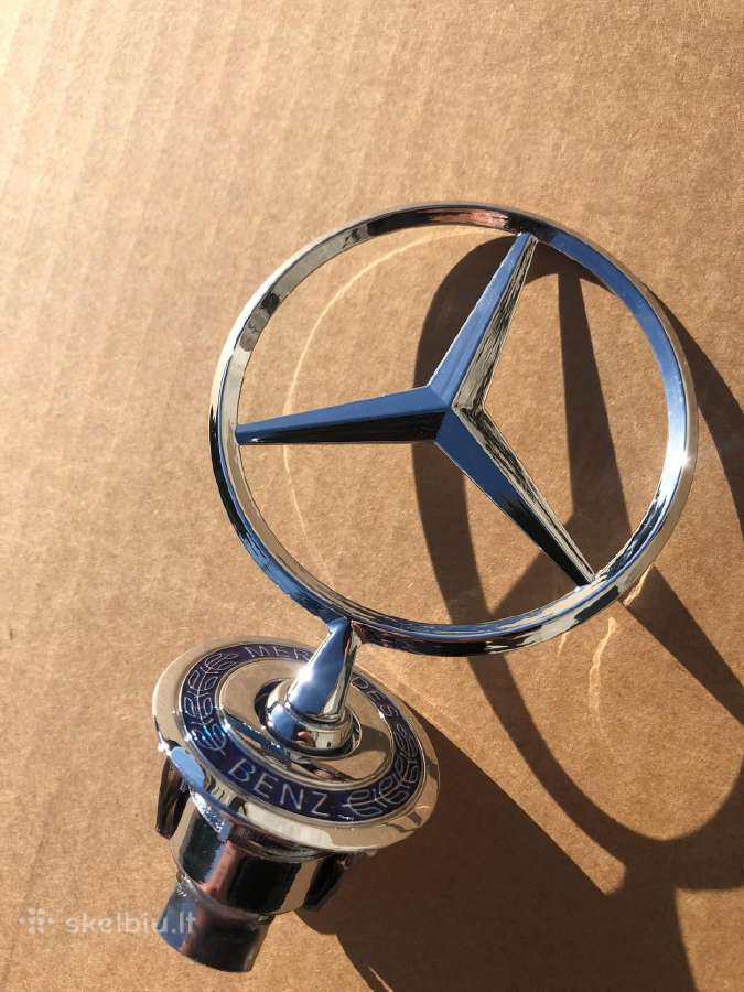 Mercedes kapoto ženkliukai ir ratlankiu dangteliai - nuotraukos Nr. 3