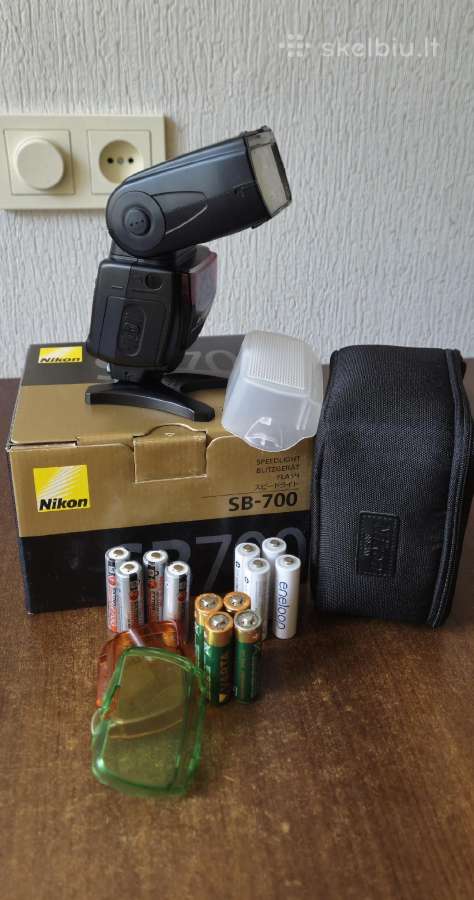 Blykstė SB-700