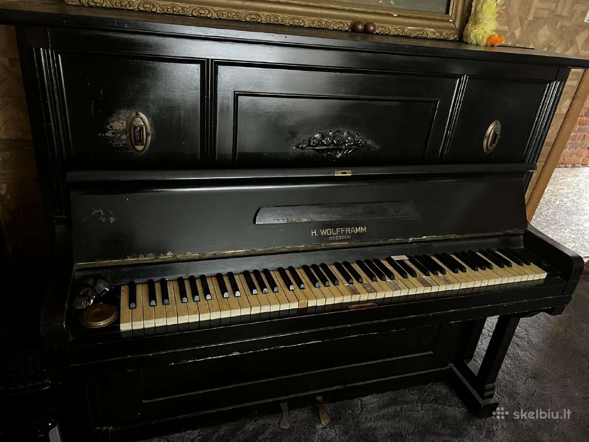 H. Wolfframm Dresden juodas pianinas - nuotraukos Nr. 3