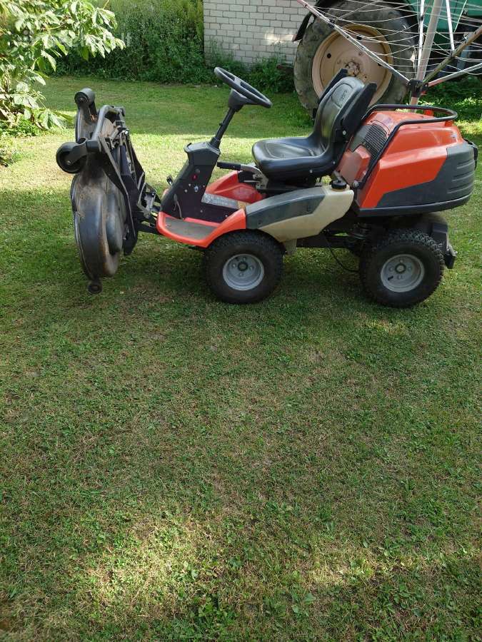 Husqvarna r422ts