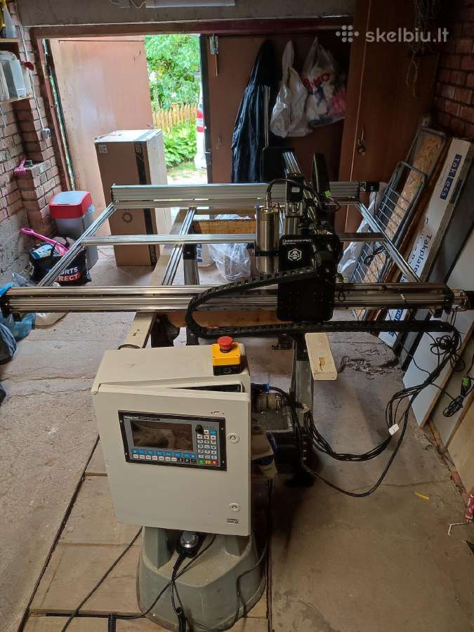 CNC frezavimo staklės Queenbee Pro