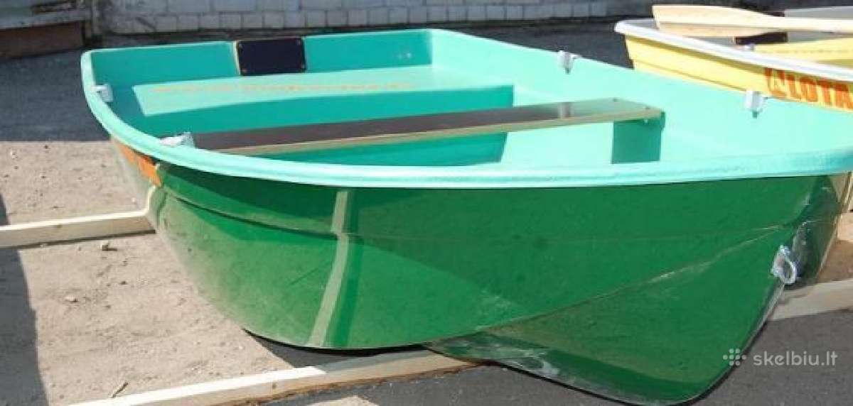 Trimarano tipo plastikinė valtis Amber 315