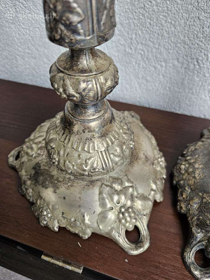 Dvi ornamentuotos žvakidės, sidabruotos - nuotraukos Nr. 2