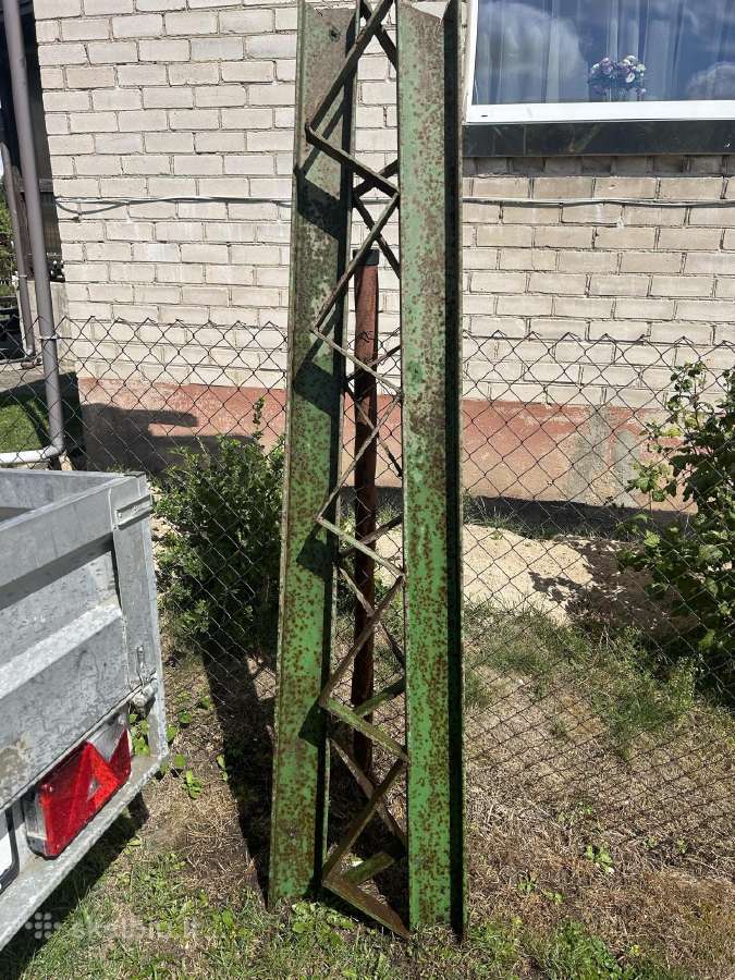 Metalo Laiptasijos laiptai metalinės sijos