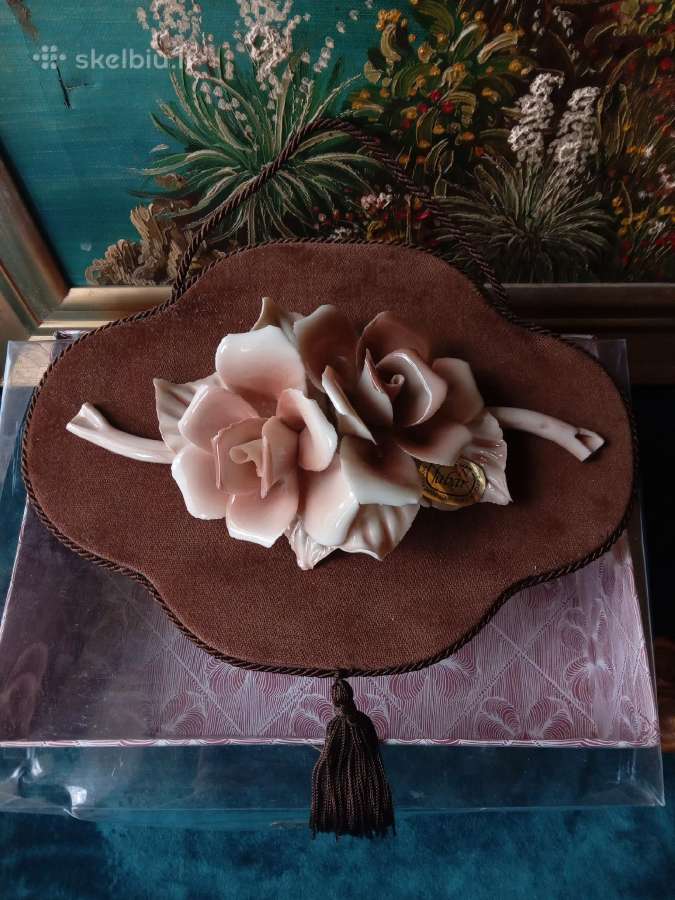 Didelė Capodimonte sienos dekoracija