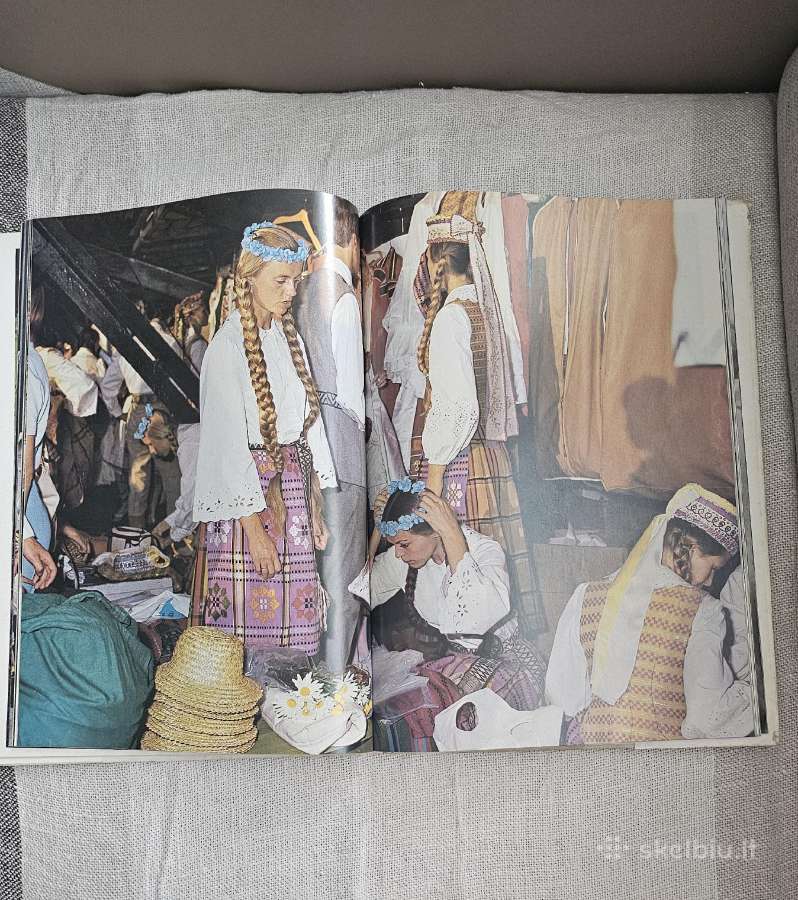 1985m. Dainų šventės fotoalbumas+ ženklai. - nuotraukos Nr. 7