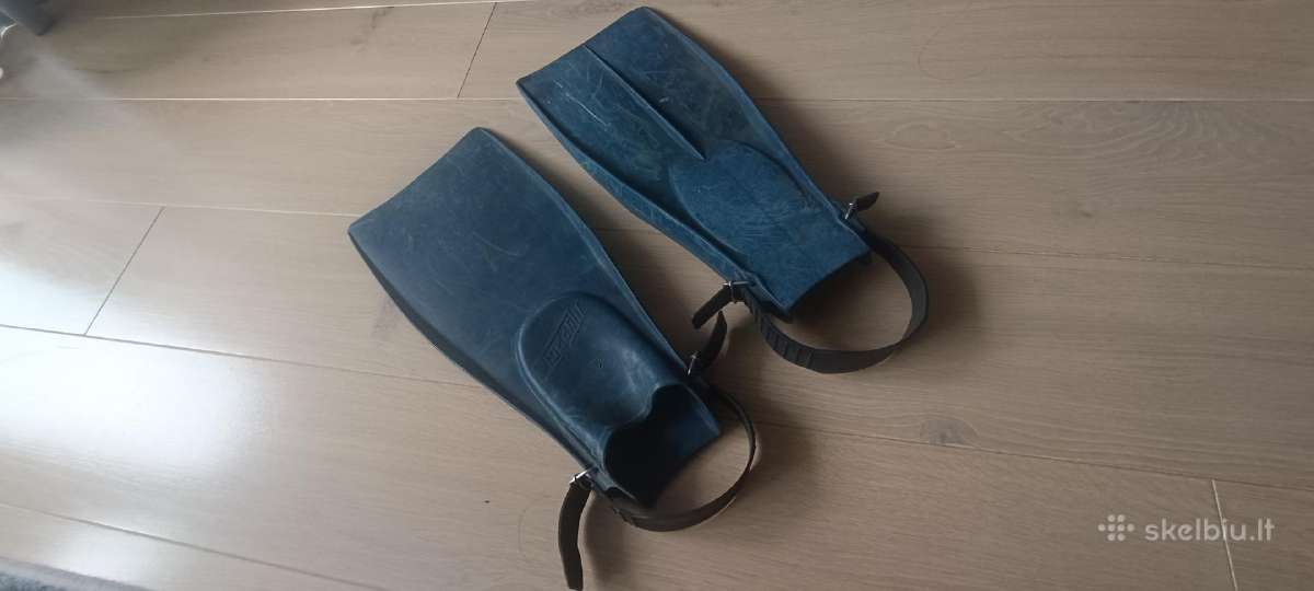 Nardymo kaukė, plaukimo pelekai