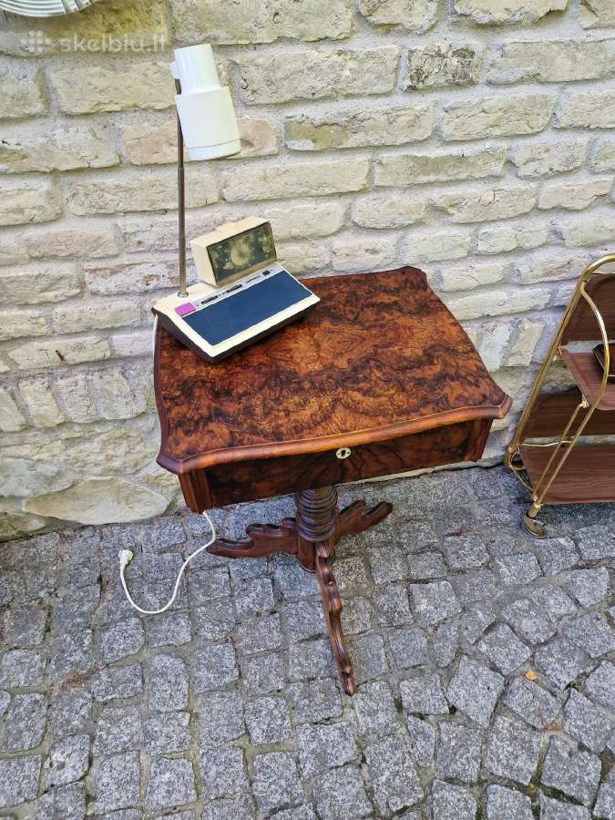 Vintažinis mid century rankdarbių staliukas - nuotraukos Nr. 19