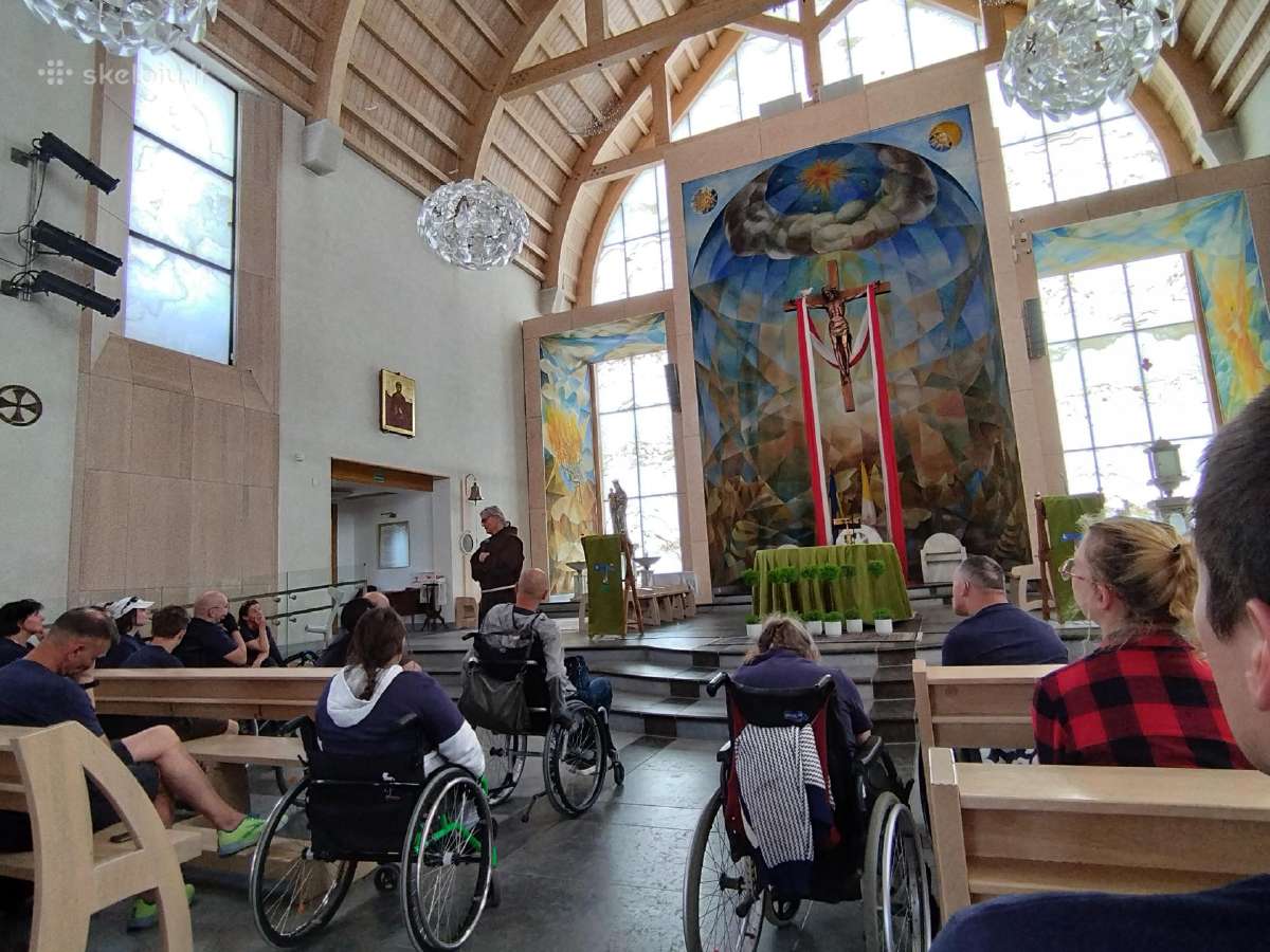Neįgaliųjų, senjorų, pavėžėjimo paslaugos Vilniuje - nuotraukos Nr. 6