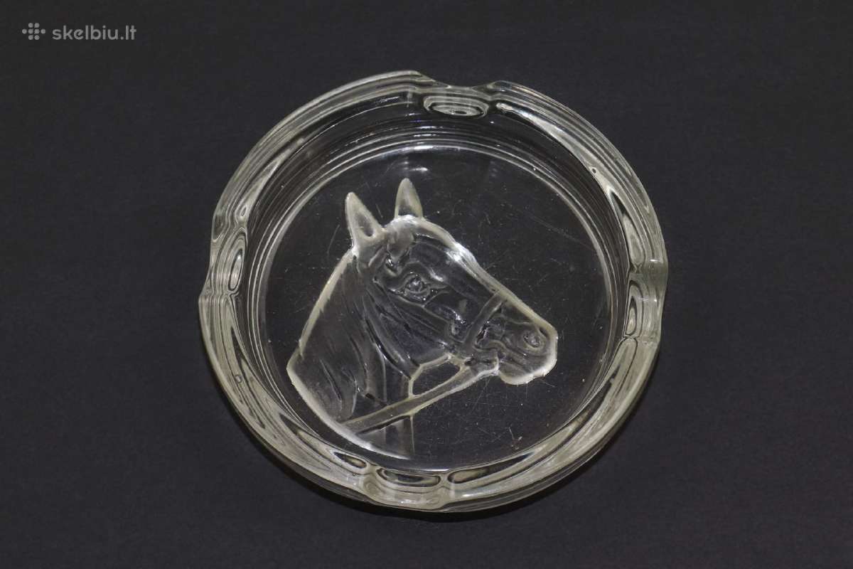 Peleninė stiklas 10,5 cm. kaina 12 eurų