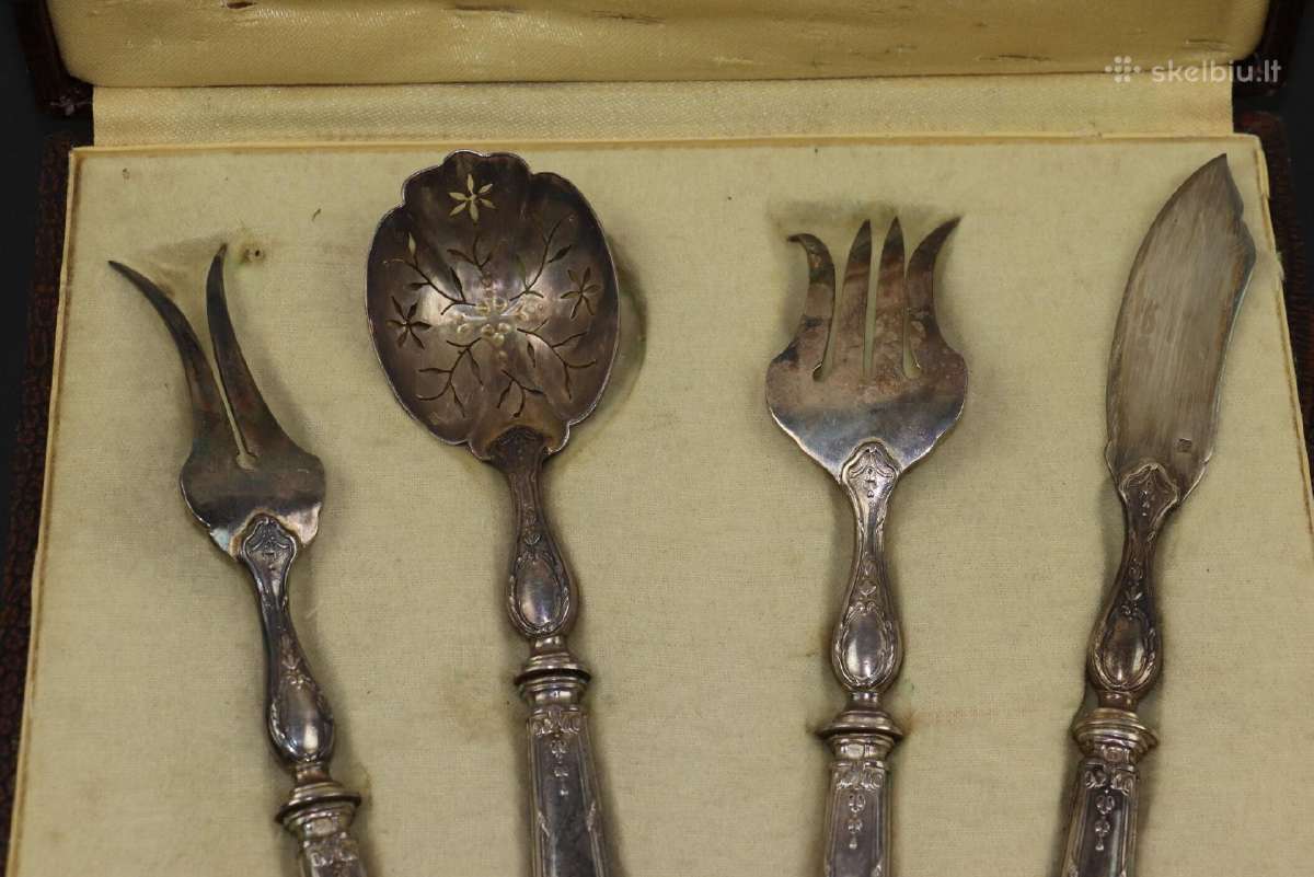 Stalo įrankiai 4vien. sidabro rankena Prancuzija