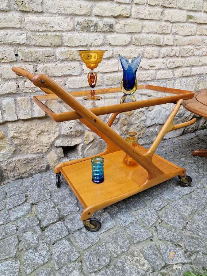Vintažinis mid century serviravimo staliukas - nuotraukos Nr. 2