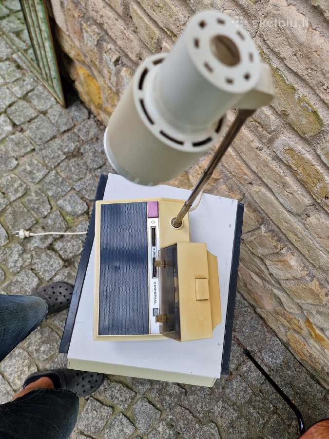 Vintažinis stalo radioimtuvas,šviestuvas,laikrodis - nuotraukos Nr. 6