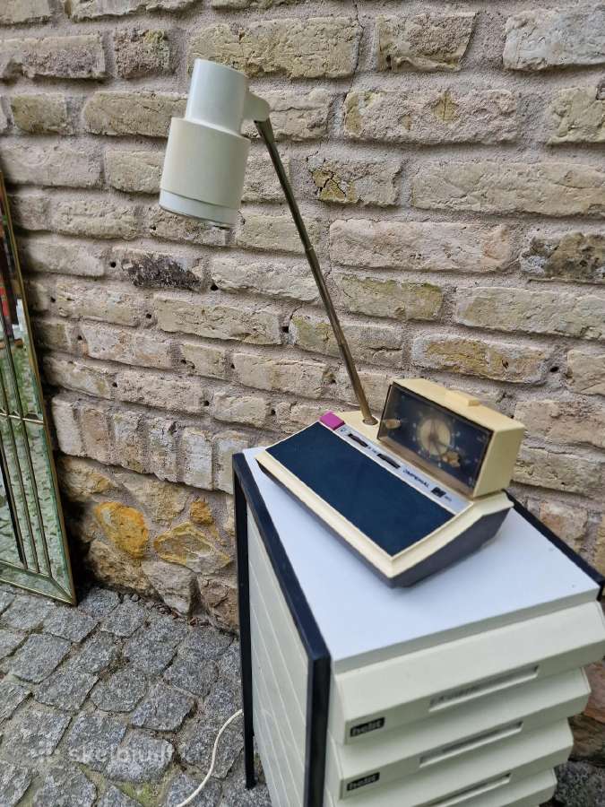 Vintažinis stalo radioimtuvas,šviestuvas,laikrodis - nuotraukos Nr. 15