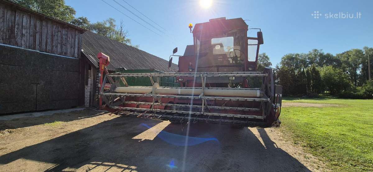Kombainas internacional 541