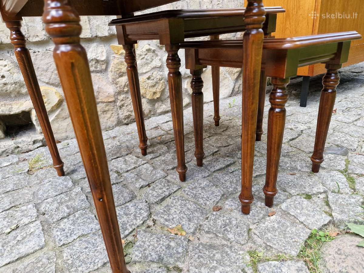 Vintažiniai mid century raudonmedžio staliukai - nuotraukos Nr. 17