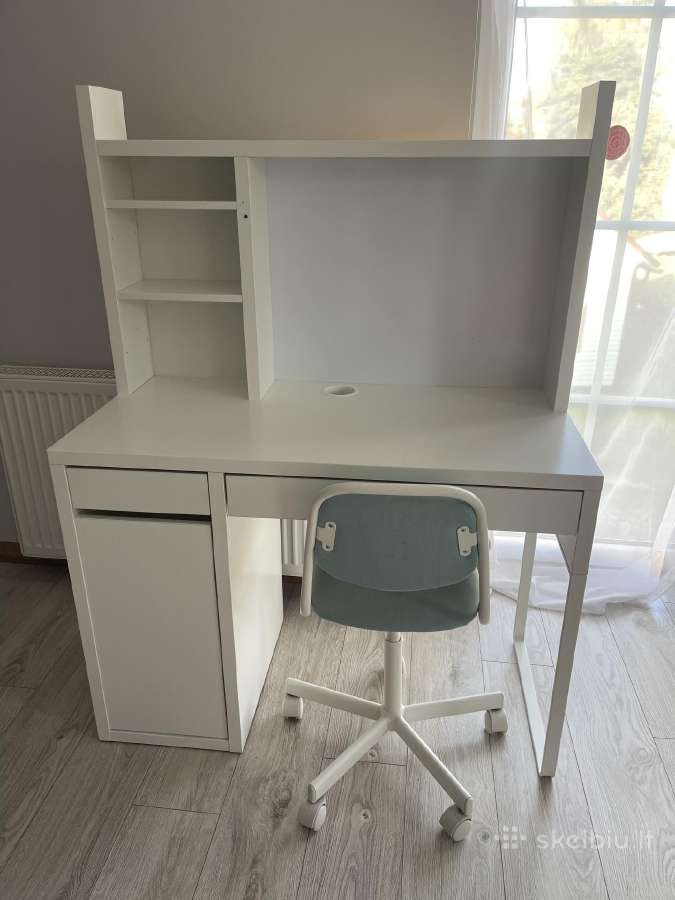Ikea Micke rašomasis stalas su lentyna