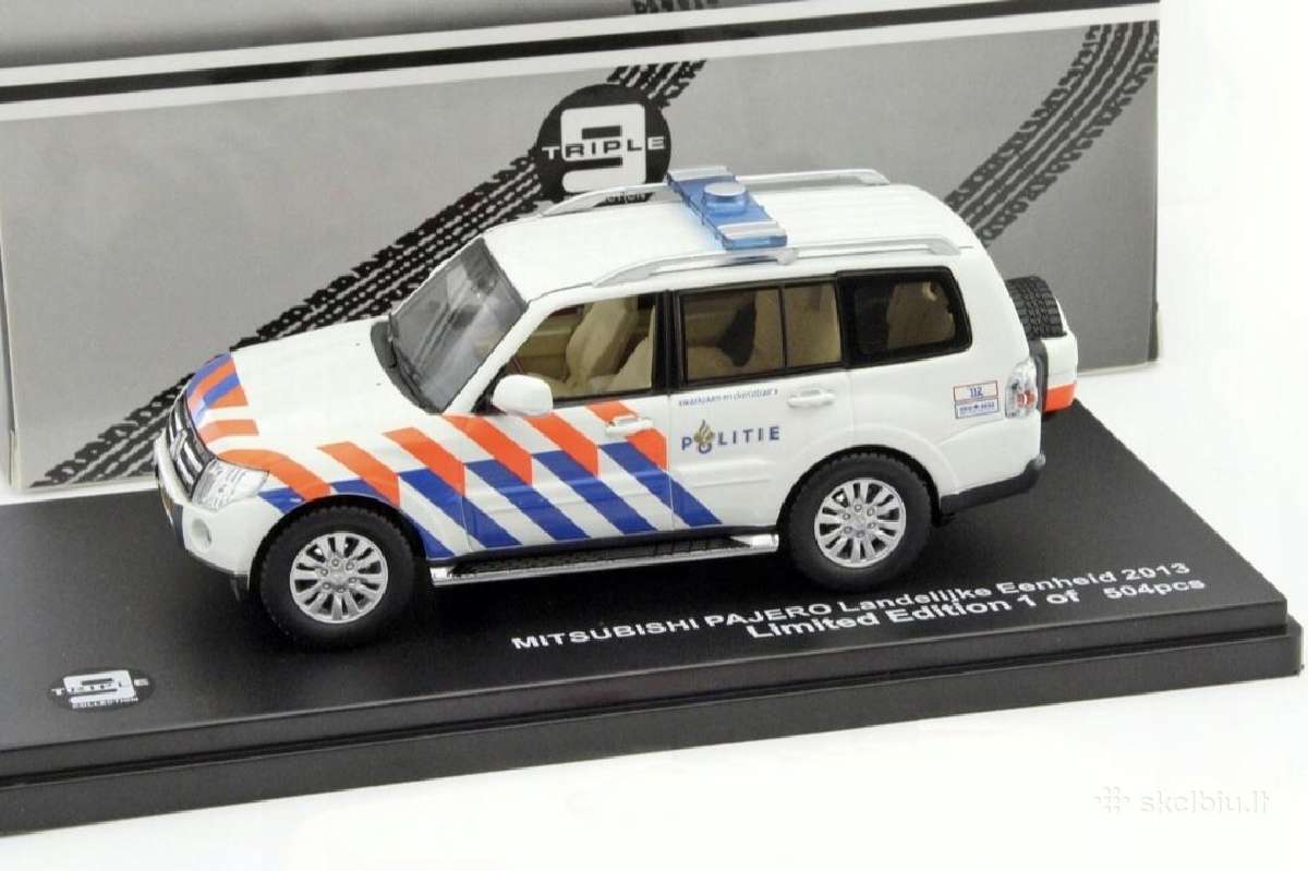 Mitsubishi Pajero Police