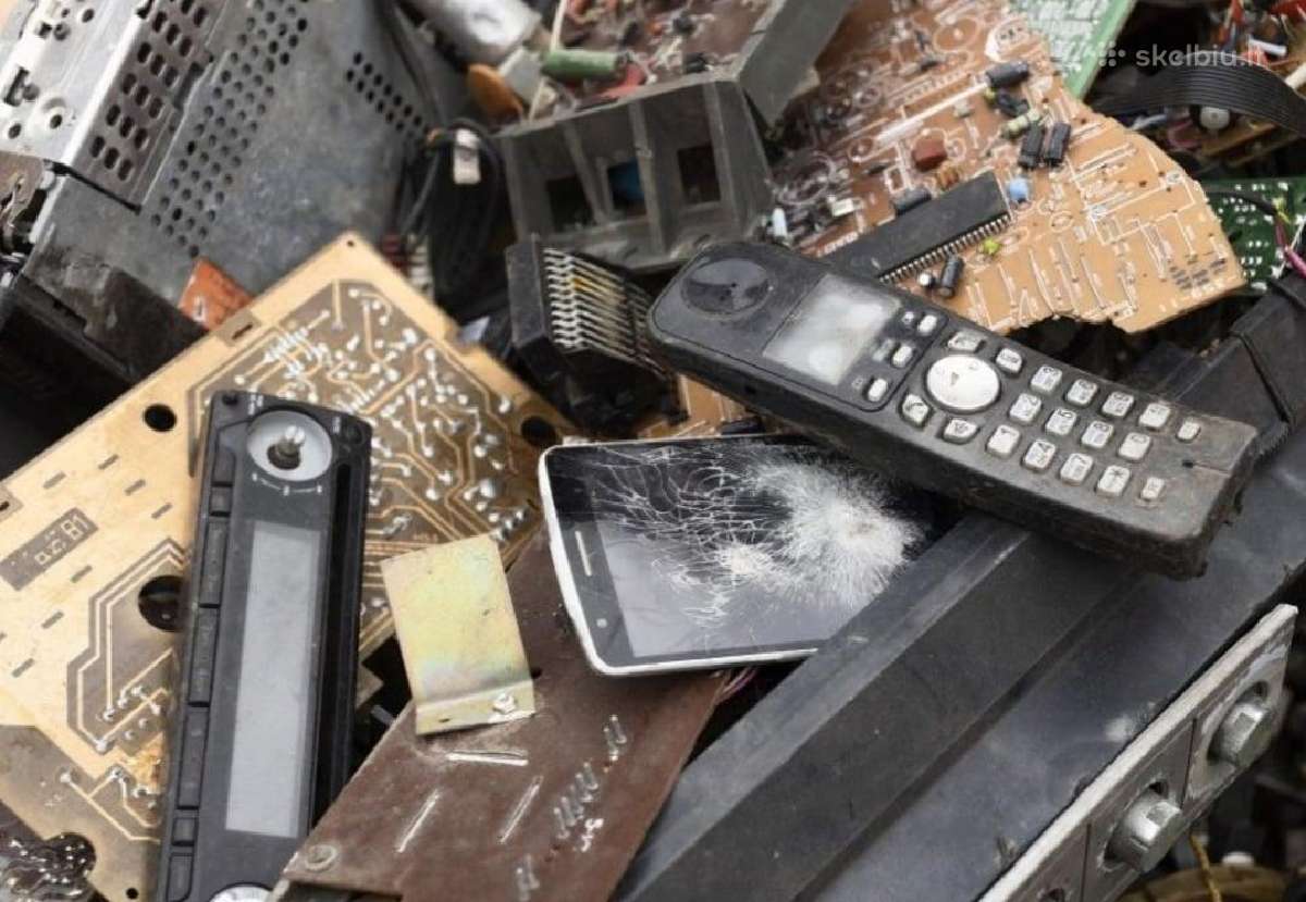 Perku ivairia nereikalinga elektronikos laužą
