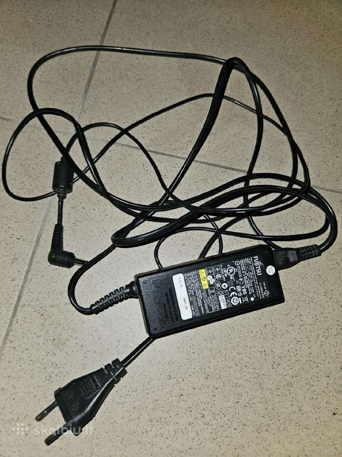 Fujitsu s26113-e557-v55-01