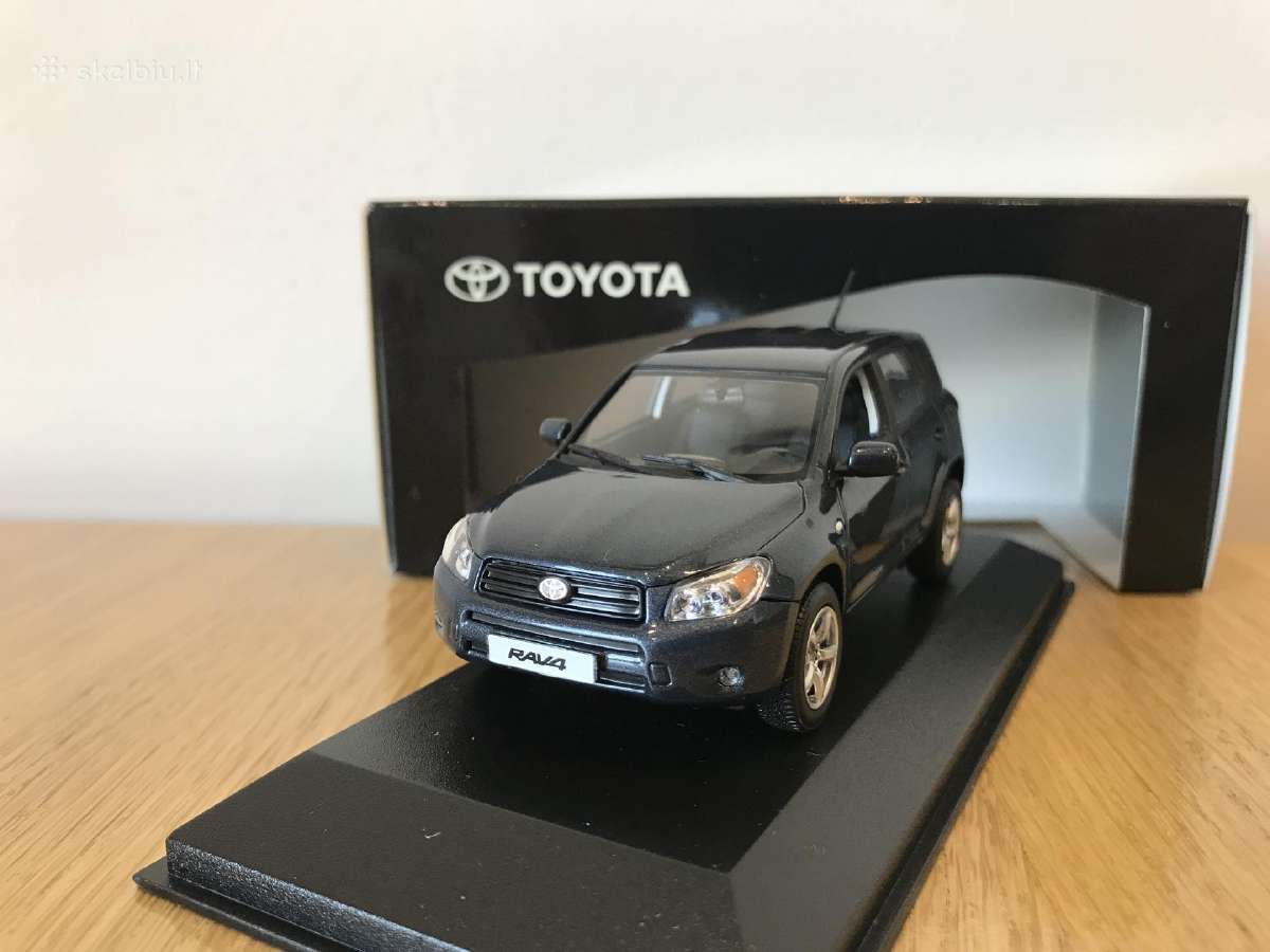 Toyota Rav4 - nuotraukos Nr. 2