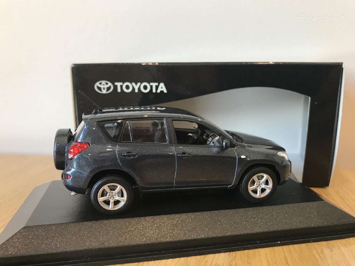 Toyota Rav4 - nuotraukos Nr. 4