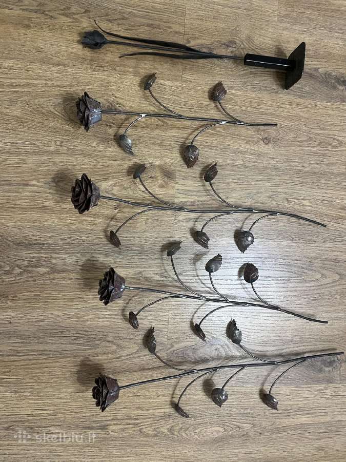 Rankų darbo metalinės rožės