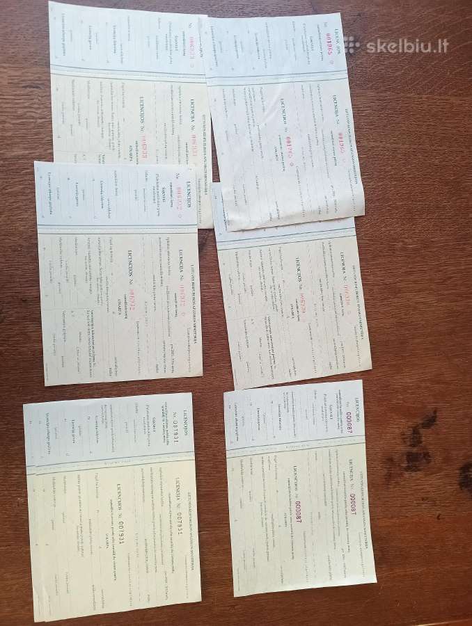 Senos medžioklės licencijos kolekcijai.