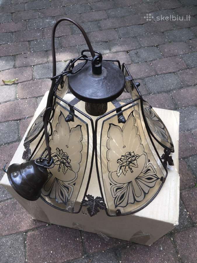 Pakabinamas šviestuvas