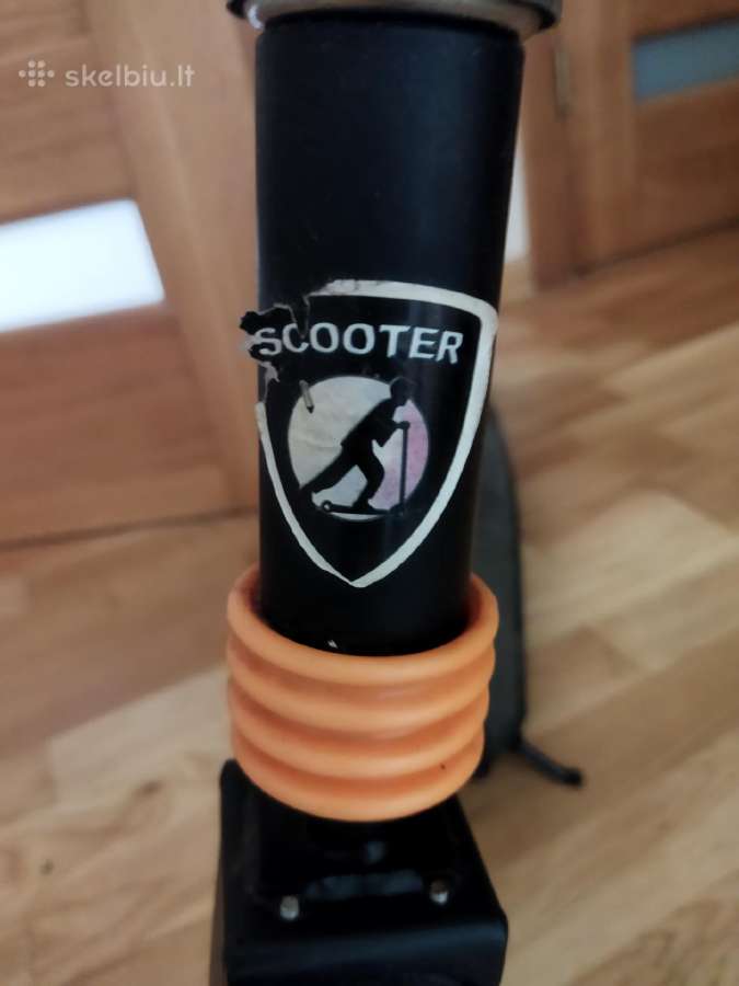 2 paspirtukai Scooter ir Scooter Urban