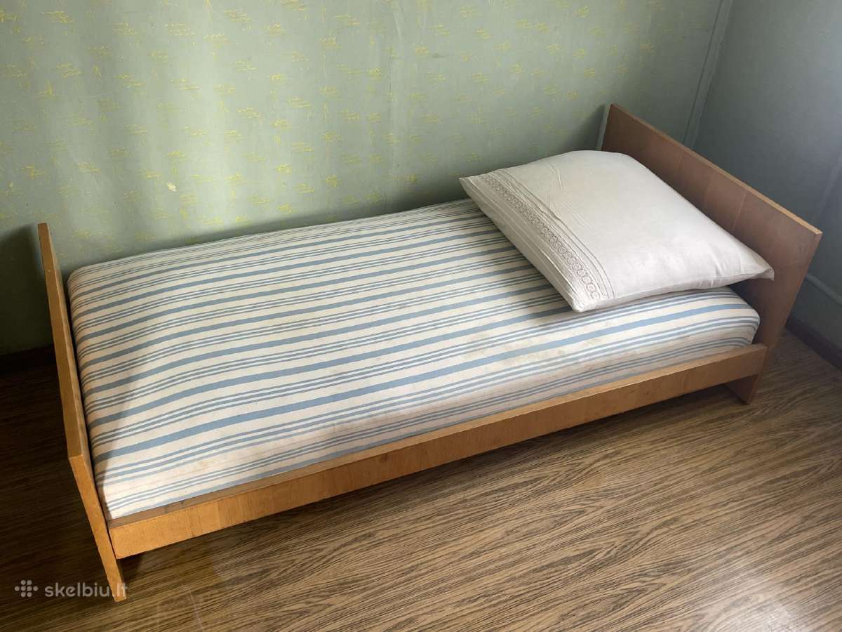 Parduodu dvi senovines labai gero stovio lovas - nuotraukos Nr. 4