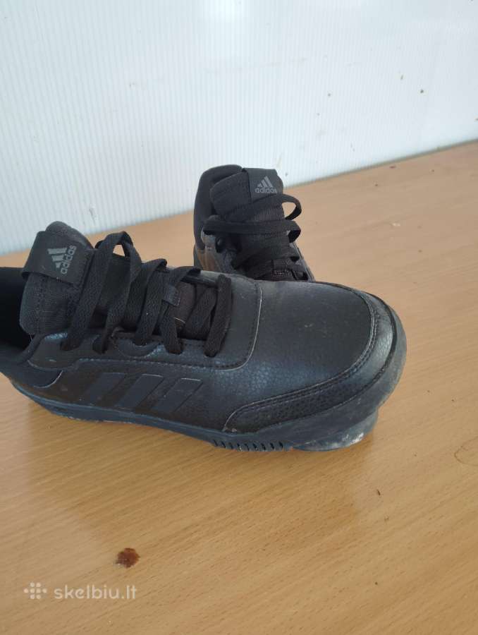 Kedai adidas - nuotraukos Nr. 2