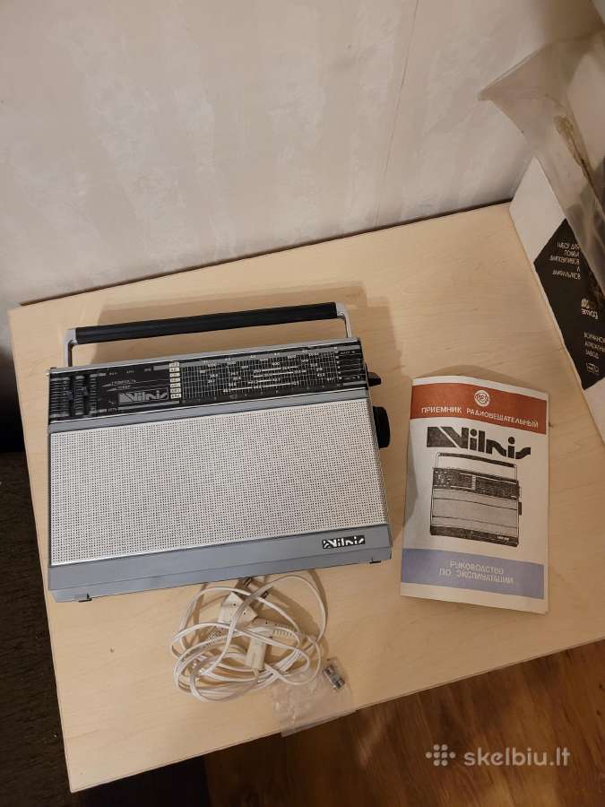 Tarybinis radio imtuvas Vilnis